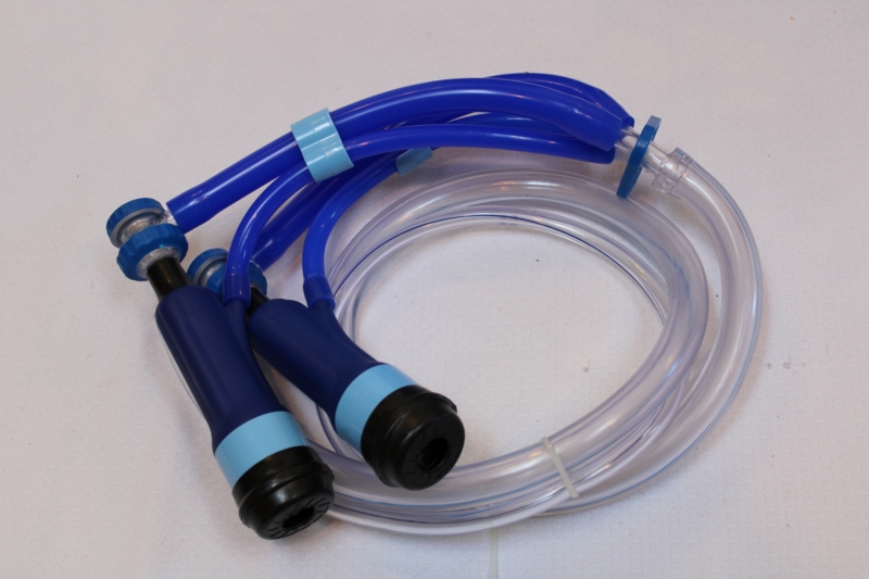 Automatic Goat Claw Cluster with Blue Triangular poly Cups and milk/pulsation Line Hoses