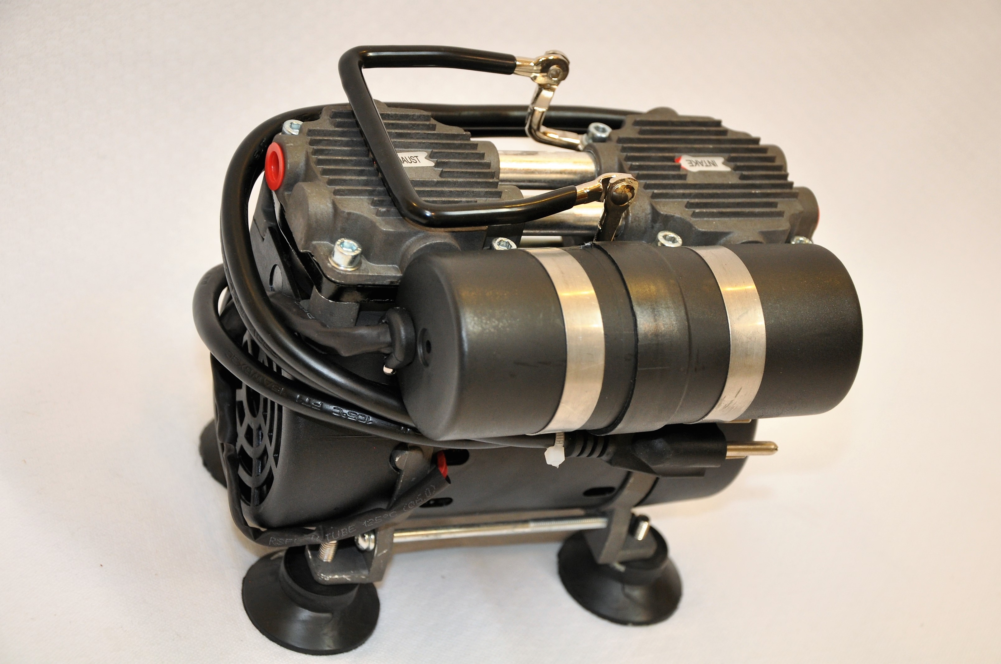 Oilless oil-free vacuum pump twin piston 1/5 HP 115 VAC 1.5CFM, for lab/workshop applications or a single goat milker